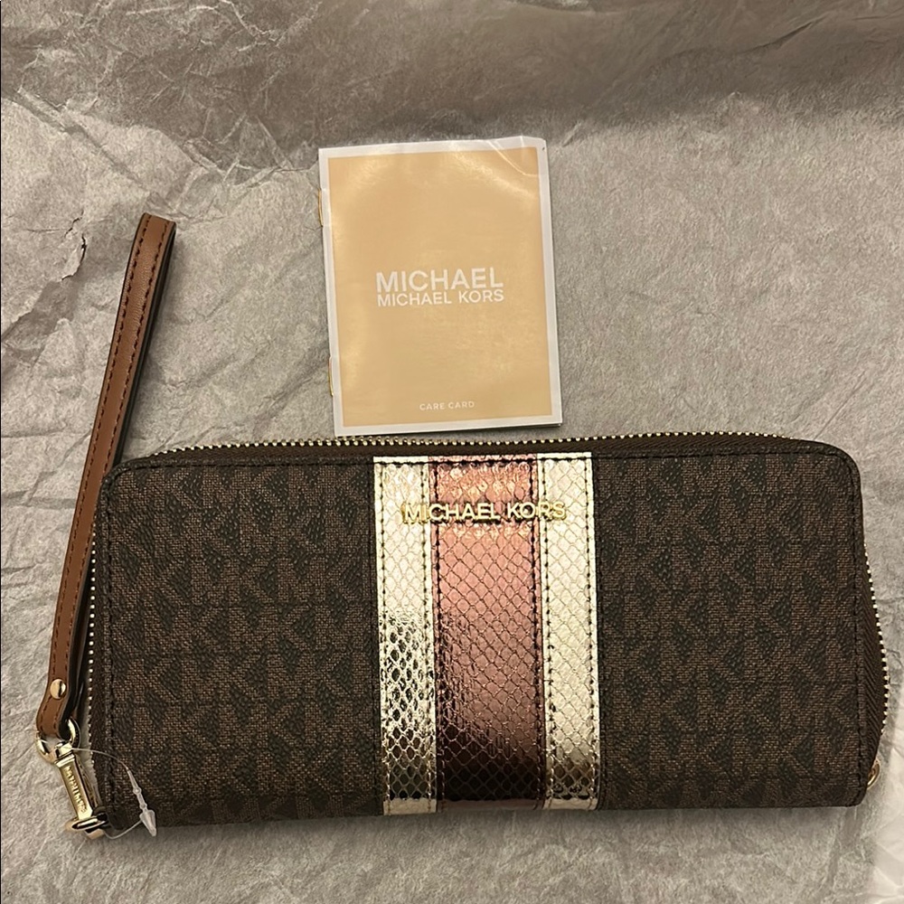 Michael Kors Jet Set Travel Large Signature Metallic Continental Wallet